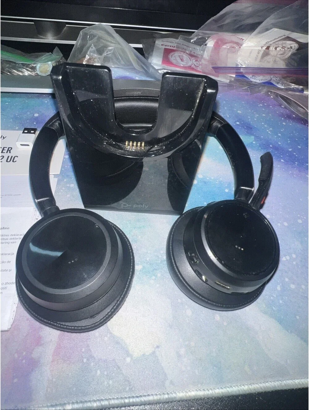 Poly Voyager Focus 2 Wireless Headset w/Charger, Case, USB Dongle - Plantronics